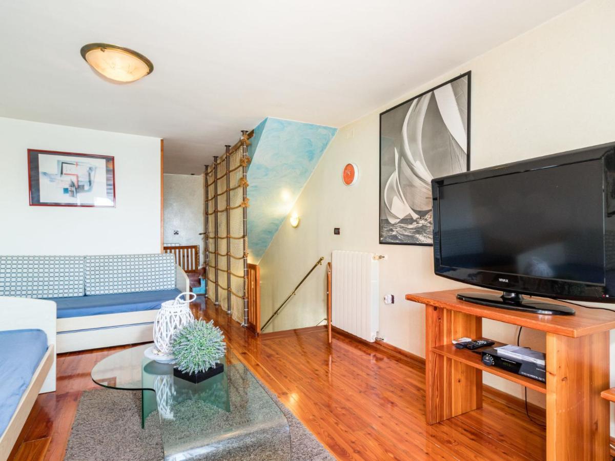 Antonella & Napoletano-2 By Interhome Umag